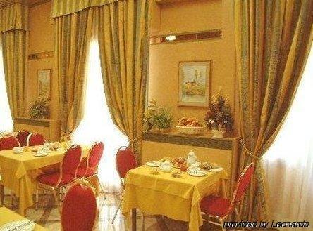 Falco D'oro Hotel Tole