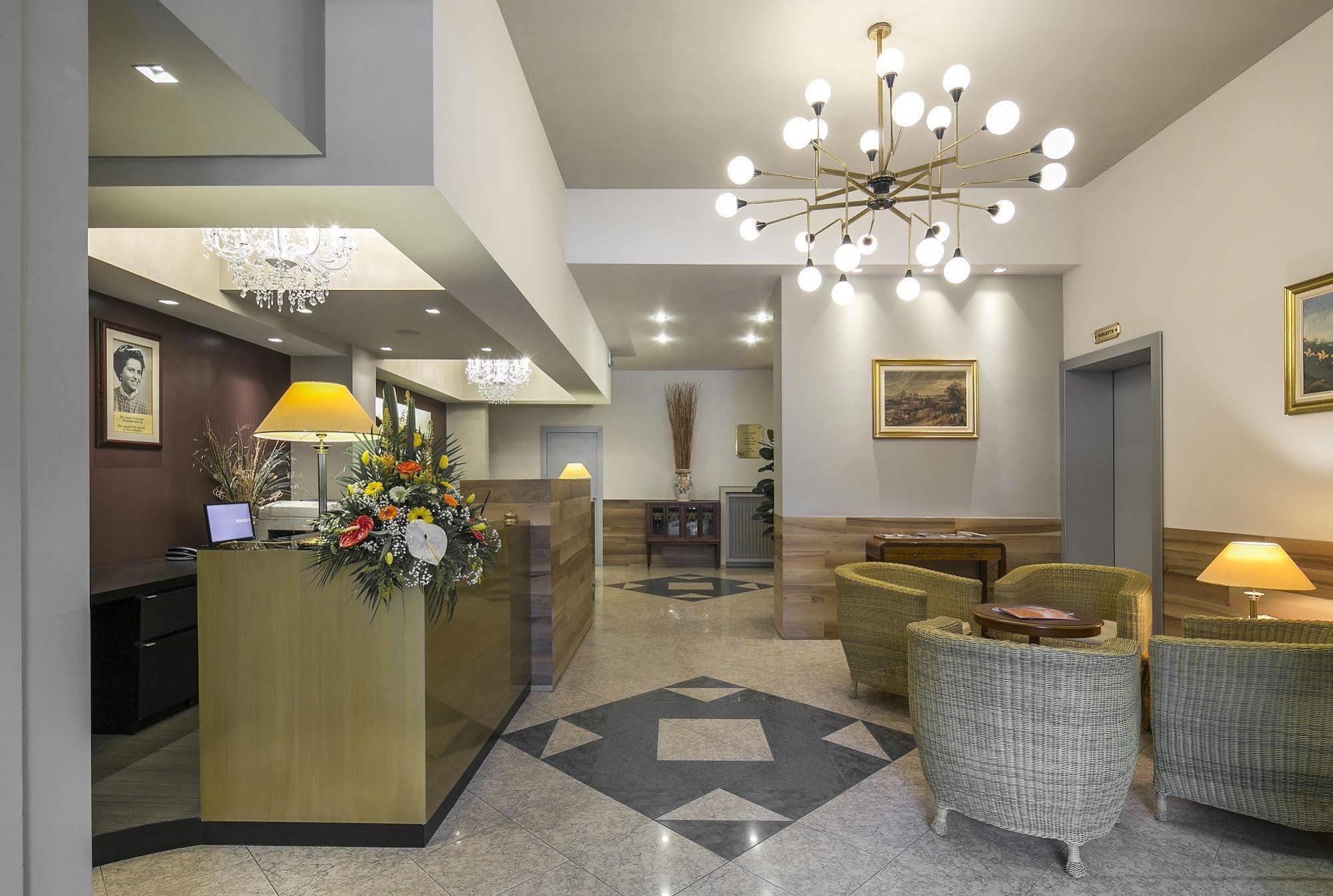 Hotel Falco D'oro 4*